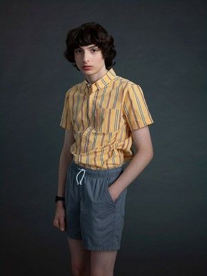 Mike Stranger Things Stranger Things Photo, Mike Stranger Things, Stranger Things Game, Michael Wheeler, Stranger Things Fashion, Stranger Things Halloween Costume, Stranger Things Style, El Stranger Things, Mens Outdoor Fashion