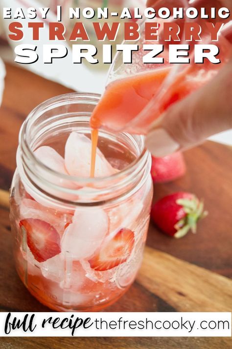 Strawberry Refresher, Lime Syrup, Blueberry Simple Syrup, Refreshing Mocktail, Strawberry Simple Syrup, Easy Alcoholic Drinks, Lime Drinks, Kid Friendly Drinks, Strawberry Drinks