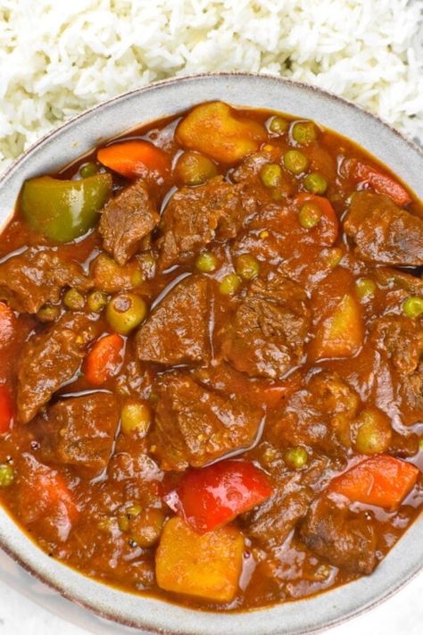 Filipino Beef Caldereta - GypsyPlate Beef Kaldereta Recipe, Kaldereta Recipe, Filipino Beef Stew, Caldereta Recipe, Phillipino Food, Beef Caldereta, Easy Filipino Recipes, Homemade Recipe Books, Beef Steak Recipes