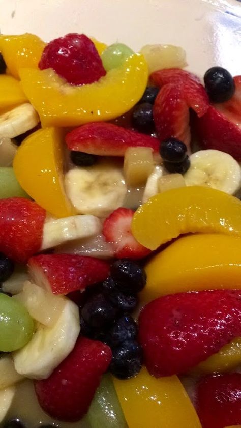 Recipe With Pudding, Fruit Salad With Pudding, Salad Recipes For Parties, Mexican Salad Recipes, Easy Fruit Salad Recipes, Pear Salad Recipes, Best Fruit Salad, Beet Salad Recipes, Fruit Salad Recipe