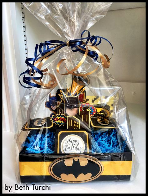 Beth Turchi, Cute Relationship Gifts, Batman Card, Spiderman Gifts, Diy Birthday Gifts For Friends, Fancy Boxes, Birthday Gift Baskets, Diy Holiday Gifts