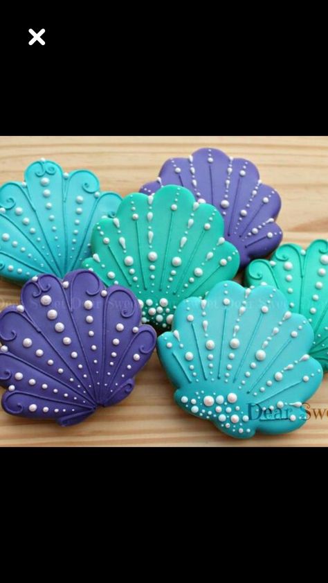 Mermaid Desserts, Beach Bridal Shower Ideas, Sea Cookies, Beach Bridal Showers, Under Sea, Summer Cookies, Beach Bridal, Cute Cookies, Icing Cookies