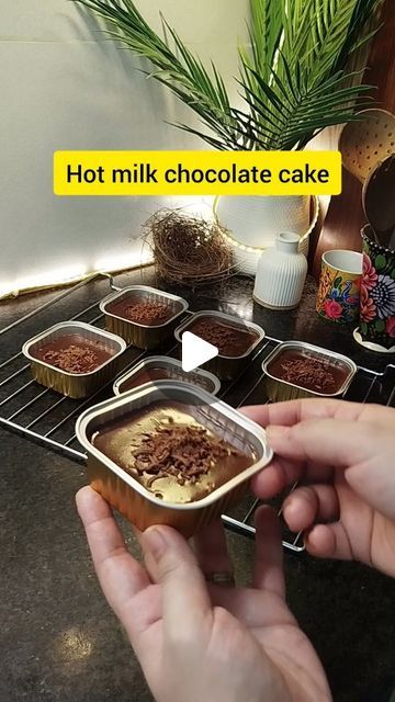 Hot Milk Chocolate Cake Recipe, Hot Milk Chocolate Cake, Milk Chocolate Cake Recipe, Chicolate Cake, Milk Chocolate Cake, Hot Milk Cake, Oven Kitchen, Oven Recipe, Sweet Dishes Recipes