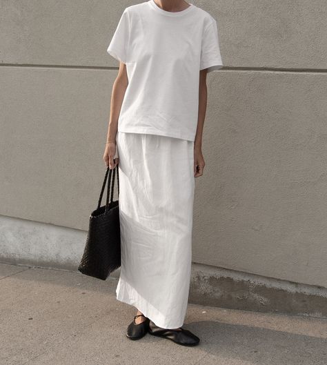 White Relaxed Fit Minimalist Top, Mid-rise Relaxed Summer Skirt, White Relaxed Fit Long Skirt, Feminine White Relaxed Maxi Skirt, White Relaxed Maxi Skirt, Office Fits, Maternity Outfit, Work Fits, Light My Fire