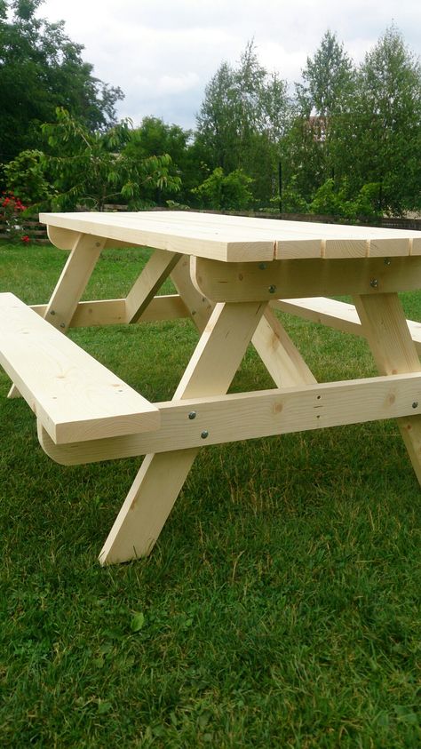 Outdoor Sofa Diy, Build A Picnic Table, Outdoor Fire Pit Seating, Farmhouse Bench Diy, Diy Picnic Table, Picnic Table Plans, Wooden Garden Table, Table Picnic, Garden Furniture Design