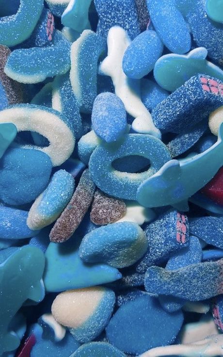 Blue Aesthetic Food, Pretty Blue Things, Blue Snacks Aesthetic, Blue Things, Blue Food Aethstetic, Blue Food Astetic, Blue Foods, Blue Aesthetic Foods, Blue Candy Aesthetic