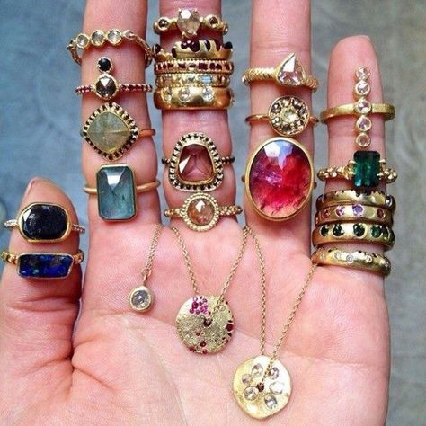 Rings And Bracelets, Body Chains, Diy Schmuck, Hippie Chic, Perfume Bottle, Hippie Style, Bling Bling, Stone Jewelry, Boho Jewelry