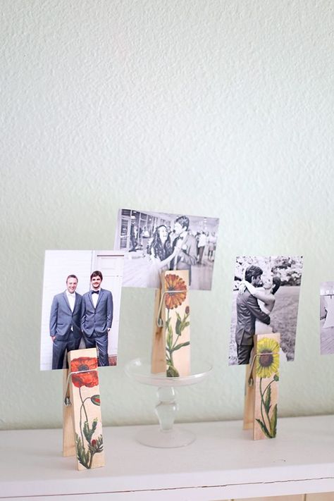 Diy Photo Holder, Transfer Images To Wood, Upcycled Products, Transfer Images, Image Transfers, Canvas Photo, Photo Transfer, Picture Holders, Kids Projects