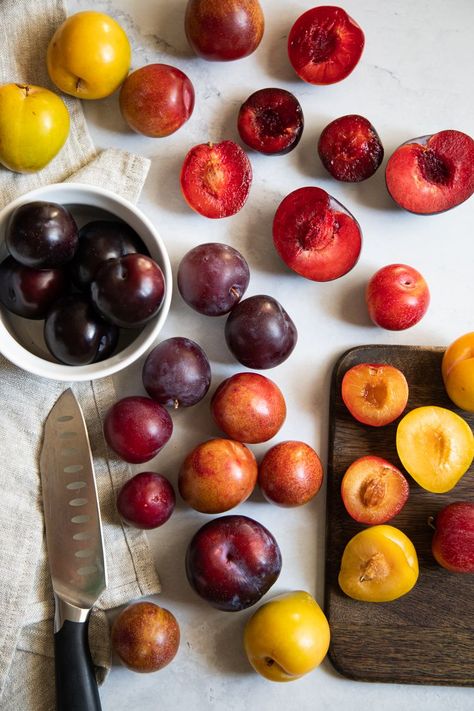 Recipes With Plums, Plums Aesthetic, Cherry Plum Recipes, September Food, Fruit And Veg Market, Plum Dessert, Plum Varieties, Picking Fruit, Prune Plum