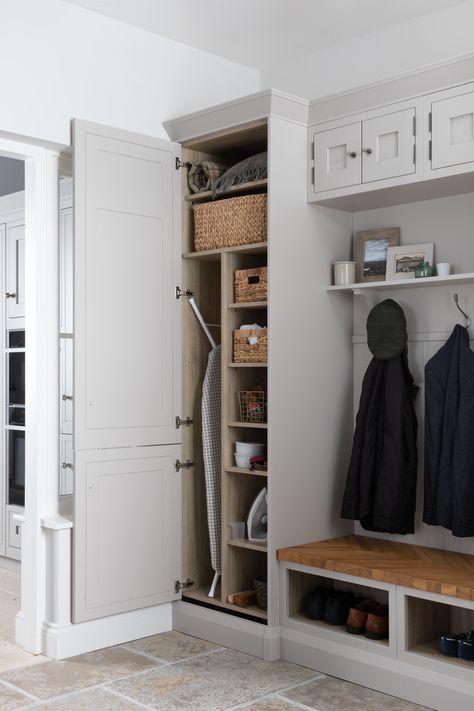 Utility Room Inspiration, Boot Room Storage, Boot Room Utility, Utility Room Storage, Small Utility Room, Utility Room Designs, Laundry Cabinets, Mudroom Decor, Mudroom Laundry Room