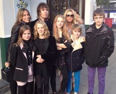 Liam Gallagher Meg Mathews Nicole Appleton Gene and Lennon with Anais on her birthday Noel And Anais Gallagher, Noel Gallagher And Anais, Anaïs Gallagher, Anais Gallagher, Gene Gallagher, Lennon Gallagher, Famous Families, Definitely Maybe, Noel Gallagher