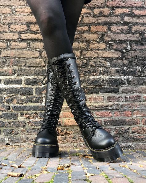 These are def in my top 5, 1B60 Max Hardware 🖤 . . . . . . #drmartens #drmartenslife #platformlife #platform #platformshoes #platformboots…” • Oct 15, 2021 at 4:40pm UT Platform Boots, Dr. Martens Boots, Platform Shoes, Dr. Martens, Black Lace, Worship, Combat Boots, Boots, Lace