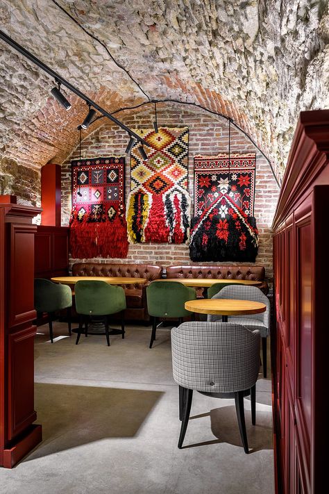 Cantina Vini, Ukrainian Restaurant, Sea View Apartment, Turkish Restaurant, Restaurant Art, Exhibition Museum, Cafe And Restaurant, Ukrainian Style, Decoration Restaurant