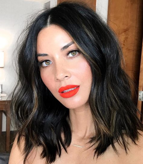 9 Fall Hair Color Trends You'll Love for 2017 | Glamour Fall Hair Color Trends, Colour Trends, Lob Haircut, Olivia Munn, Popular Haircuts, Trendy Hair Color, Long Black Hair, Fall Hair Color, Fall Hair Colors