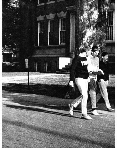 60s Couple, Take Ivy, Ivy League Aesthetic, Ivy Fashion, Ivy Look, Buck Tick, College Aesthetic, Things Change, Ivy League Style