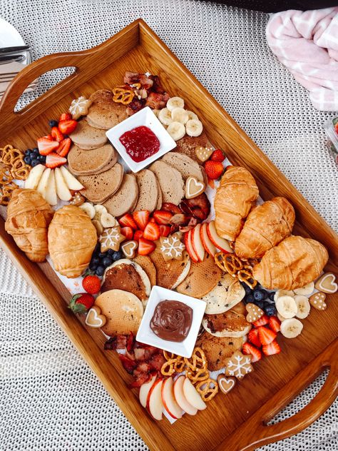 Charcuterie breakfast platter, pastries, croissant, berries , fruit, pancakes , breakfast inspo , food styling Assorted Pastries Platter, Pastry And Fruit Breakfast Platter, Pastries Platter, Pastry Breakfast, Sharing Platters, Breakfast Board, Breakfast Platter, Pastry Board, Fruit Breakfast