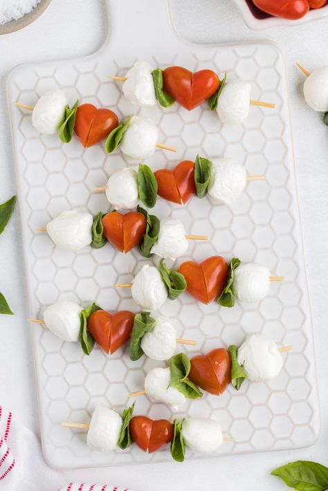 Snacks For Bridal Shower Simple, Engagement Appetizers, Food For Engagement Party, Caprese Pinwheels, Caprese Bites Appetizers, Heart Caprese, Ladybug Caprese, Bridal Shower Snacks, Engagement Party Recipes