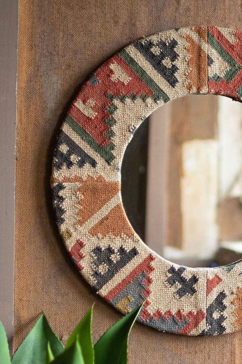 Fabric Mirror, Statement Art Pieces, Fabric Glass, Motif Art Deco, Geek Decor, Kilim Fabric, Southwest Decor, Statement Art, Décor Boho