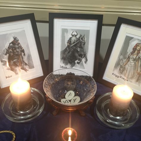 Viking Altar Norse Altar Ideas, Odin Altar Ideas, Asatru Altar, Pagan Altar Ideas, Viking Altar, Norse Pagan Altar, Norse Altar, Norse Spirituality, Pagan Alter