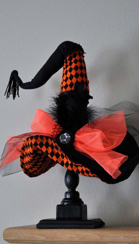 22. Table Top Witch Hat Stand #halloween #decor #decorhomeideas Kids Halloween Party Decorations, Handmade Halloween Decorations, Hat Decor, Witches Hats, Etsy Halloween, Halloween Witch Decorations, Adornos Halloween, Halloween Witch Hat, Witches Hat