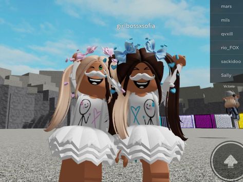 Roblox Preppy, Preppy Pfps, Preppy Roblox, Roblox Pfp, Bff Pics, Bestie Outfits, Preppy Christmas, Bff Outfits, My Bff