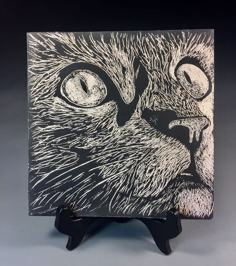 Sgraffito tile cat - Pottery by Nita Claise Cat Sgraffito, Sgraffito Tiles, Sculpting Animals, Sgraffito Ideas, Sgraffito Designs, Pottery Sgraffito, Sgraffito Pottery, Cat Pottery, Artistic Tile