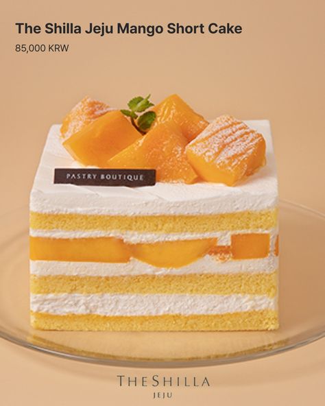 𝒞𝒶𝓀𝑒𝓈 𝒞𝒽𝑜𝓈𝑒𝓃 𝒷𝓎 𝐵𝐿𝒜𝒞𝒦𝒫𝐼𝒩𝒦🖤🩷 Curious about the cakes BLACKPINK enjoyed during their 8th-anniversary live broadcast? 🍰 The mango-topped shortcake is from Shilla Hotel Jeju, known as the Mango Shortcake. 🥭 And the Korean moon jar-shaped cake is the Dal Hangari Blueberry Cake from Unas, located in Seoul's Dosan Park! 🌕🫐 View 👀 more of their info here → @theshillajeju & @unahausofficial 📸 : @roses_are_rosie Mango Shortcake, Mango Shorts, Moon Jar, Park View, Shaped Cake, 8th Anniversary, Blueberry Cake, Jeju, Live Broadcast