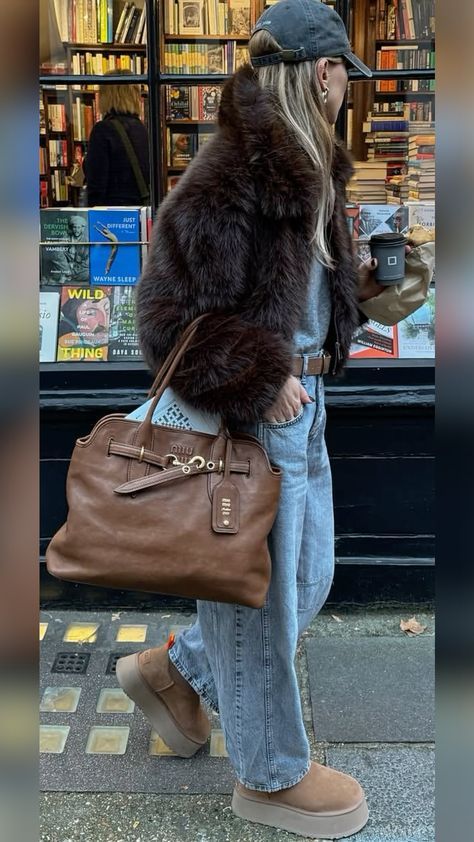 Brown Fur Coat Outfit, Faux Fur Coats Outfit, Fur Jacket Outfit, Cropped Faux Fur Coat, Short Faux Fur Coat, Fur Coat Outfit, Coat Outfits, Mode Inspo, Fur Fashion