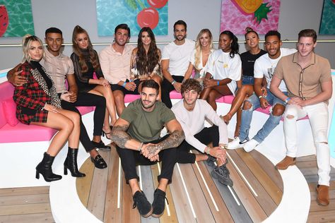 Love Island Season 1, Love Island Aesthetic, Love Island Couples, Love Island Usa, Island Aesthetic, Anna Love, Crazy Diamond, Love Articles, Caroline Flack