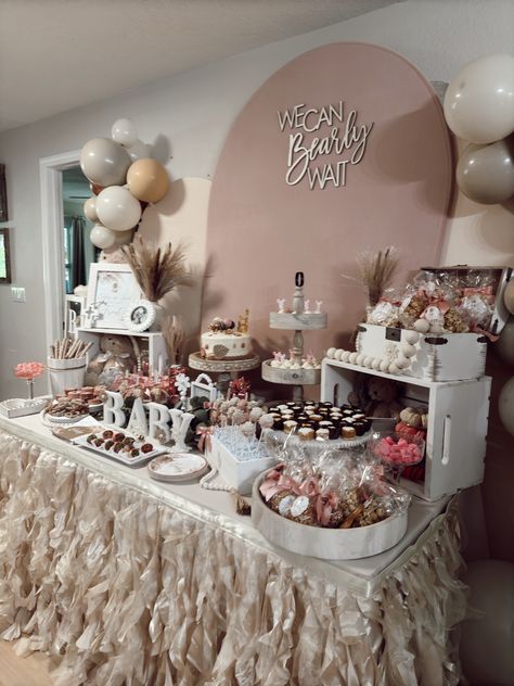 we can bearly wait baby shower dessert table #babyshowerthemes #babyshowerdecor #desserttableideas #bear #pink #babaygirl #dessert #cakepops #chocolatecoveredoreos #chocolatecoveredpretzels  #baby #babyshowertips #baby Cake Table Baby Shower Ideas, Boho Candy Table, Barely Wait Baby Shower Theme, Baby Shower Present Table, Teddy Bear Dessert Table, Baby Shower Desserts Table, We Can Bearly Wait Cake, Baby Shower Sweets Table, Baby Shower Table Set Up