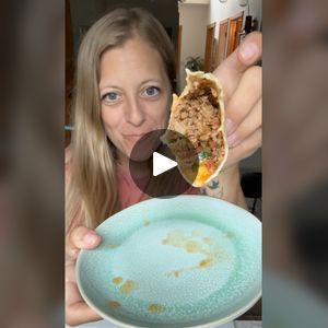 194K views · 3.1K reactions | Copycat Meximelt - recipe in comments | kristysketolifestyle | kristysketolifestyle · Original audio Kristy Keto, Dirty Keto, Lo Carb Recipes, Fried Pork Chops, Real Foods, Home Cooked Meals, Keto Low Carb Recipes, Pot Luck, Low Carb Recipe