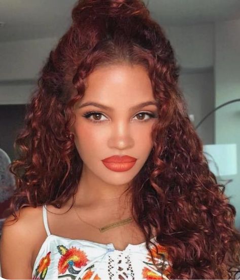 Race Makeup, Being Biracial, Hair Color For Brown Skin, Biracial Women, Beauty Youtubers, Curly Hair Tutorial, Natural Hair Tutorials, Beauty Influencer, Auburn Hair