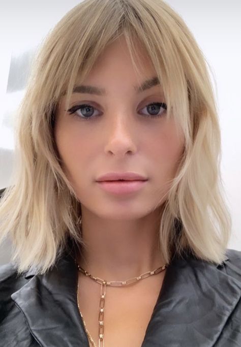 Blonde Bob With Fringe, Bob 2023, Hair Lob, Short Hair Fringe, Bob With Fringe, Modern Bob, Haircut Styles, Blonde Bobs, Hair Length