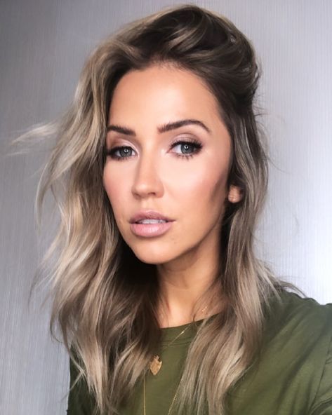 Kaitlyn Bristowe on Instagram: “Backstreets back.... OH! Did they ever leave? No. No they didn’t.  Thanks for glamming me up for the show @daniellesummersmakeup” Kaitlyn Bristowe Hair, Backstreets Back, Kaitlyn Bristowe, All Hairstyles, Ombre Hair Color, Hair Color And Cut, Fancy Hairstyles, Hair Envy, Hair Dos