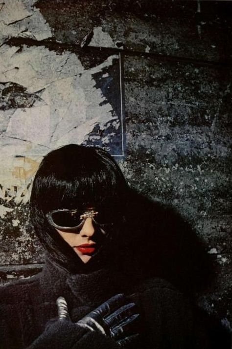 A Woman, Gloves, France, Sunglasses, Wall, Hair, Black