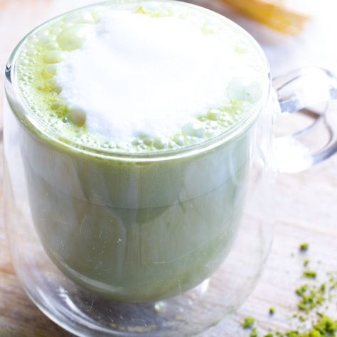 Coffee Alternative Healthy, Chocolate Avocado Smoothie, Cranberry Orange Scones, Matcha Latte Recipe, Best Matcha, Matcha Tea Powder, Simply Quinoa, Avocado Smoothie, Healthier Recipes