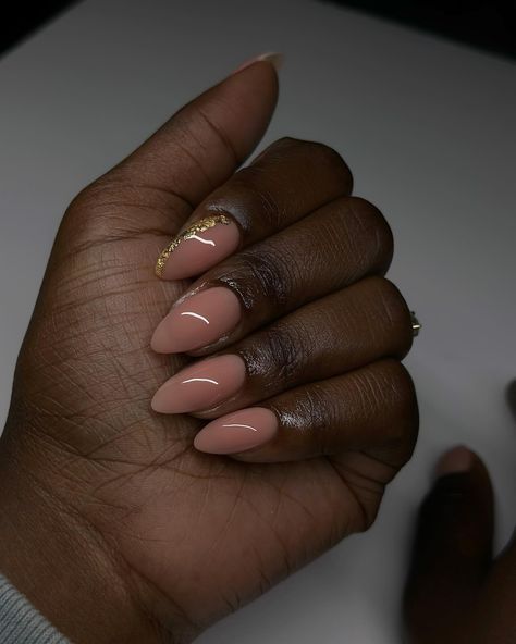 Sweet like honey 🍯 😍 Structured Gel manicure #dovenailsbysharon #naturalnails Nails Black Women Dark Skin, Structured Gel Manicure, Dark Skin Nail Polish, Short Nail Ideas, Sweet Like Honey, Stilleto Nails Designs, Fun Nail Colors, Pretty Toe Nails, Nude Nail Designs