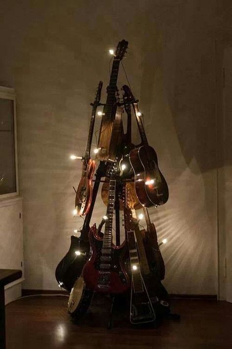 Learn To Play Guitar, Music Ideas, Rock N’roll, Music Decor, I'm With The Band, Merry Christmas To All, Beautiful Music, Music Design, Music Room