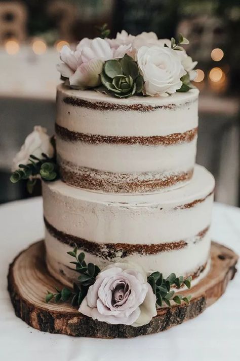 30 Naked and Semi-Naked Wedding Cakes We Love Boho Wedding Cake, Rustic Wedding Decorations, Wedding Cake Rustic, Rustic Fall Wedding, Rustic Wedding Cake, Fall Wedding Cakes, Simple Wedding Cake, Boho Chic Wedding