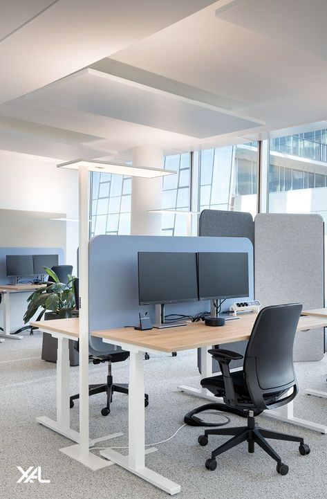 Ambient Lighting Office, Led Office Lighting, Modern Office Lighting, Lighting Mood, Office Lighting Design, Lighting Design Ideas, Modular Workstations, Office Light, Corporate Office Design