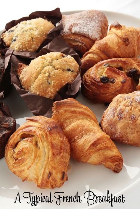 A typical French breakfast. What types of pastries and breakfast items to find in a traditional French breakfast. Tips on how to order a French breakfast. Traditional French Breakfast, Types Of Pastries, Typical French Breakfast, European Breakfast, Traditional French Recipes, Types Of Pastry, French Breakfast, Traditional Breakfast, Big Breakfast