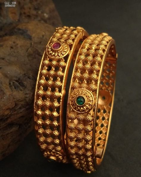 #Beautiful #bangles / #kada  To place order watsap us on 8179399644 Glj Gold Bangle Design, Beautiful Bangles, Gold Bangles Indian, Bangle Design, Gold Bangles For Women, Bangles Gold, Gold Jewelry Simple Necklace, Gold Mangalsutra Designs, Jewelry Bracelets Gold