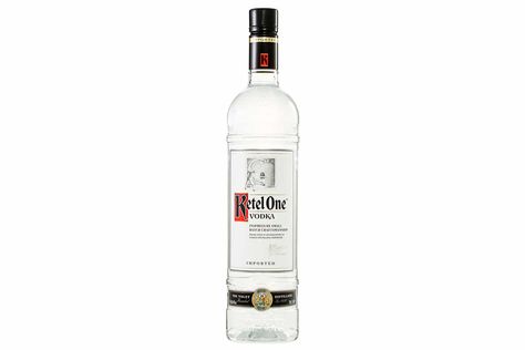 21 best vodka brands cheapest strongest expensive ketel one Best Vodka Brands, Types Of Vodka, How To Make Vodka, Vodka Alcohol, Best Vodka, Cheap Vodka, Russian Vodka, Ketel One, Vodka Brands