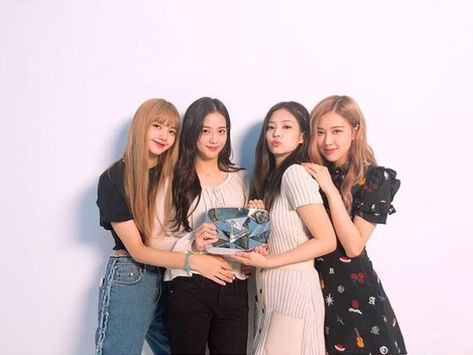 All BLACKPINK's social media accounts, so you can follow the idols | Metro News Blackpink Instagram, Hyun A, Blackpink And Bts, Fifth Harmony, Jennie Lisa, Kim Jisoo, Blackpink Photos, Black Pink Kpop, Blackpink Fashion