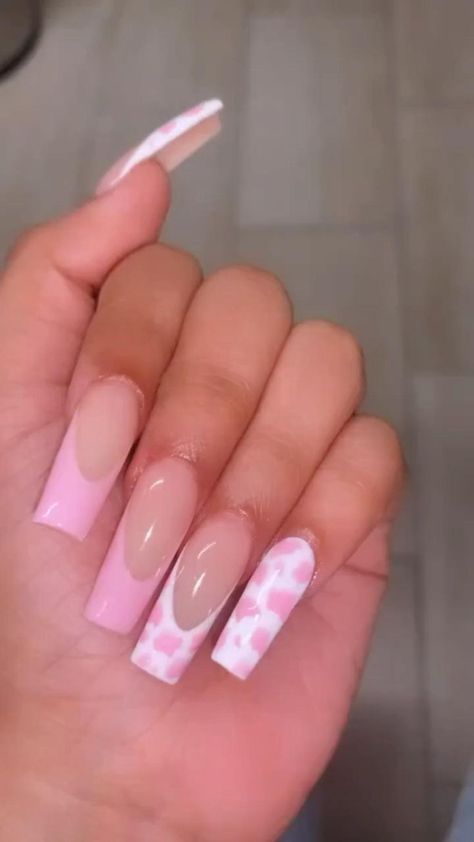 Nails Cow Print, Nails Pink Acrylic, Acrylic Nails Pink, Cow Nails, Long Acrylic Nail Designs, Cute Acrylic Nail Designs, Classy Acrylic Nails, Long Acrylic Nails Coffin, Acrylic Nails Coffin Pink