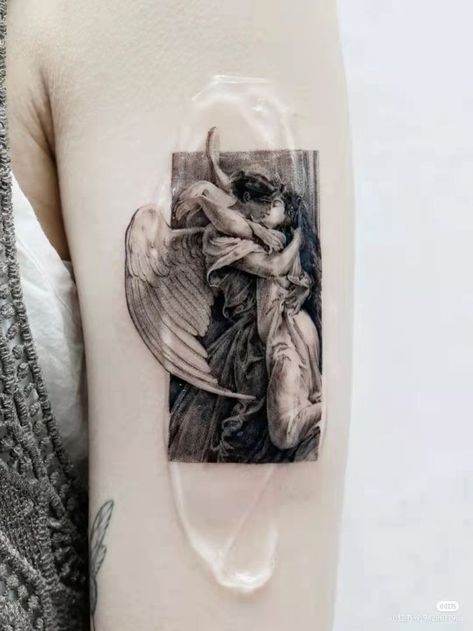 Eurydice And Orpheus Tattoo, Aprodithe Tattoo, Roman Sculpture Tattoo, Marble Statue Tattoo, Eros And Psyche Tattoo, Orpheus And Eurydice Tattoo, Greek Sculpture Tattoo, Gothic Art Tattoo, Aphrodite Tattoos