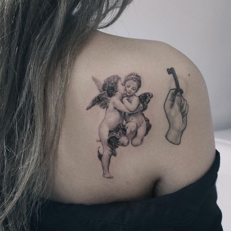 First Kiss - William Adolphe Bouguereau 🖤 #zipintattoo #tattoo #firstkiss #williamadolphebouguereau Two Angels Kissing Tattoo, Angels Kissing Tattoo, Eros And Psyche Tattoo, Cupid Tattoo, Kiss Tattoos, Cherub Tattoo, Ring Finger Tattoos, Muster Tattoos, Inspiration Tattoos