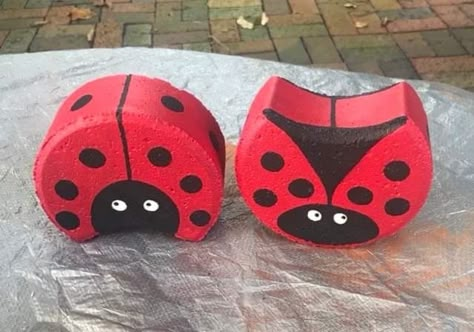 Ladybug Outdoor Decor, Ladybug Planter, Bowling Ball Ladybug, Golf Ball Ladybugs, Mosaic Ladybug Stepping Stone, Painted Bricks Crafts, Outdoor Patio Ideas Backyards, Patio Art, Cinder Block Garden