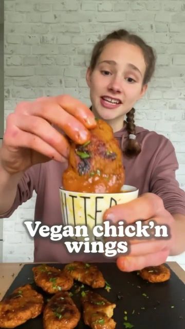 Vegan Wings, Vegan For The Animals, Resep Vegan, Vegetarian Substitutes, Vegan Diet Recipes, Vegan Chicken, Plant Based Snacks, Answer This Question, Plant Based Cookbook