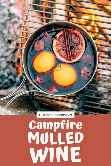 Camping Fall Food, Winter Campfire Food, Fall Campfire Food, Fall Camping Food Ideas, Fall Camping Recipes, Fall Camping Snacks, Campfire Drinks, Campsite Halloween, Fall Camping Food